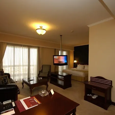 Hotell Monec 4*
