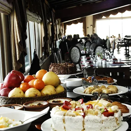 Monec Hotel 4*