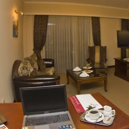 Hotel Monec 4*